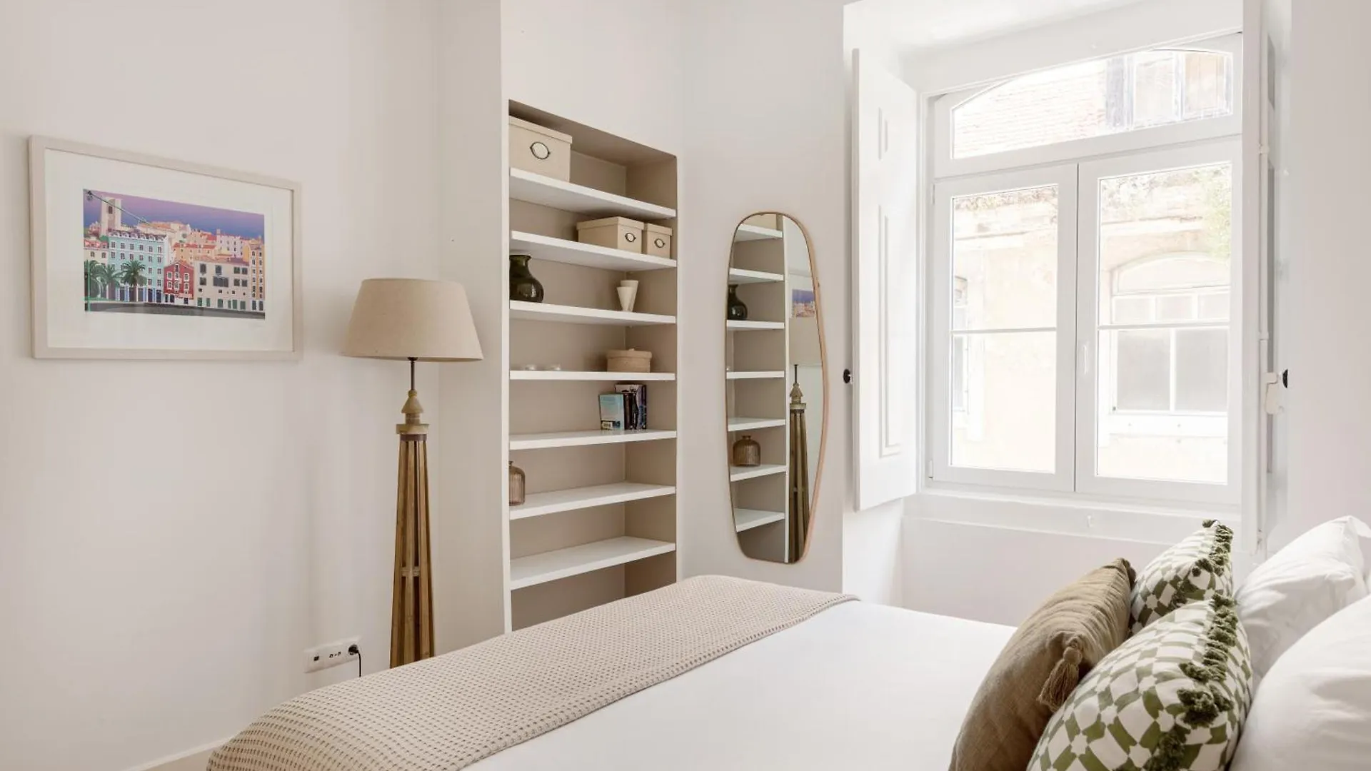 Lisbon 1Br Downtown Apartment At Sao Mamede